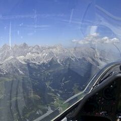 Flugwegposition um 12:32:37: Aufgenommen in der Nähe von Gemeinde Filzmoos, 5532, Österreich in 2511 Meter